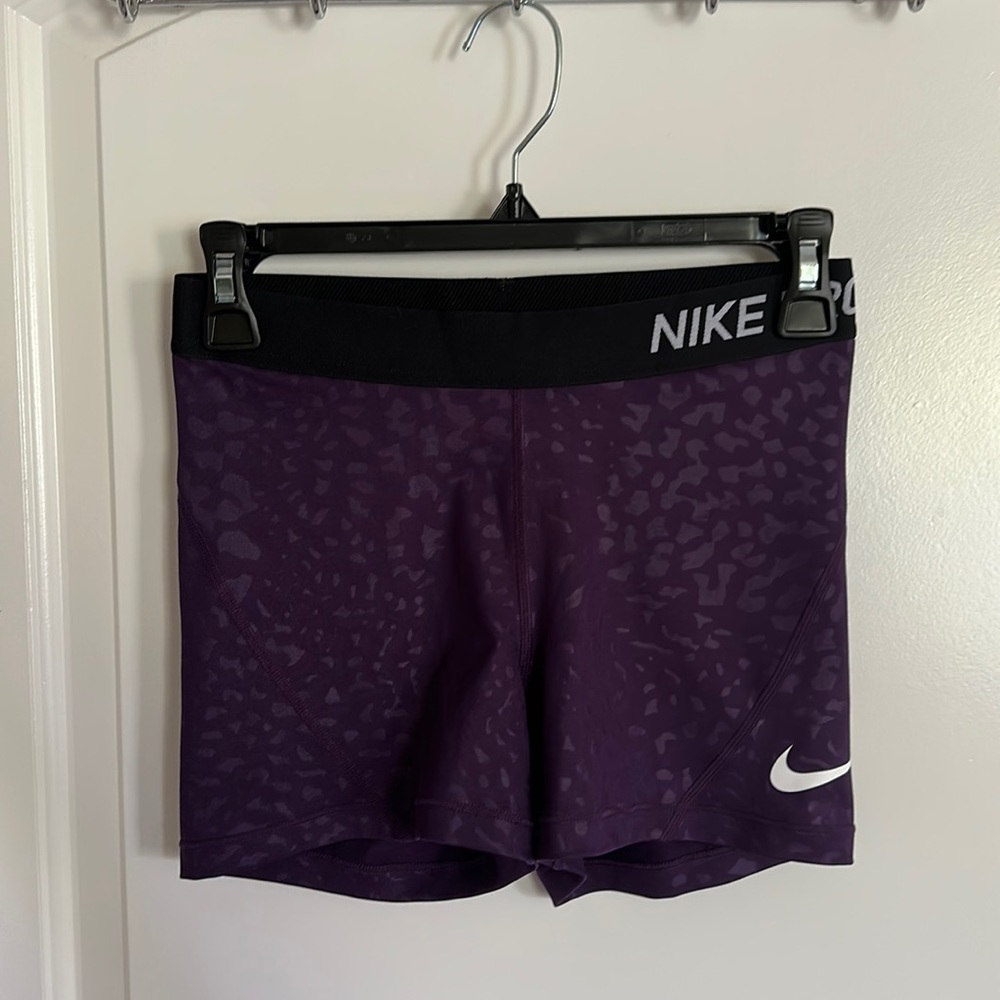 Women’s Nike pro 3” spandex shorts